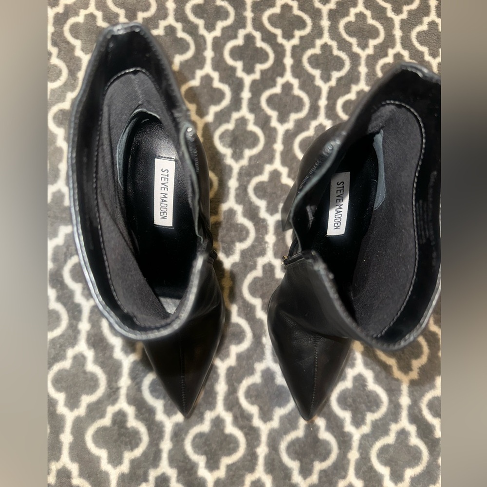 Steve Madden Dalina Black Leather platform heel ankle boots 8.5 - Picture 2 of 9